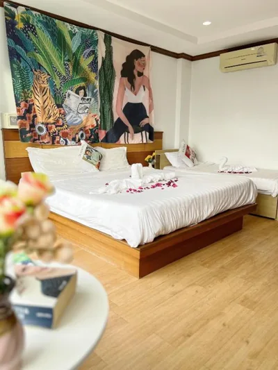 Triple Room with Balcony — Lanting House Phuket